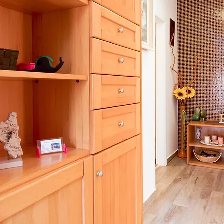 Fanuko Apartment *